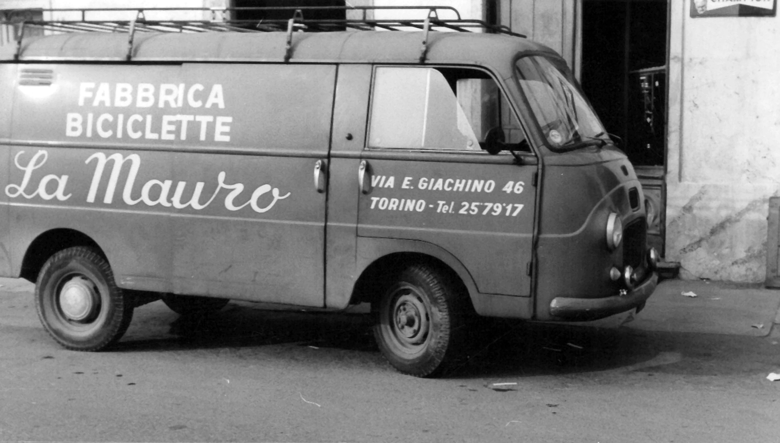 Le biciclette diventano il nostro nome.